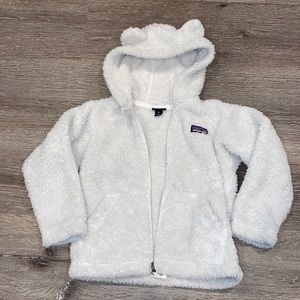 Patagonia Furry Friends hoodie in Birch White size 3T